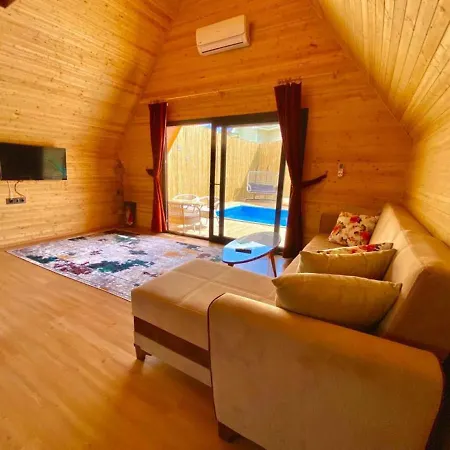 Wonderful Bungalow With Private Pool, Garden And Bbq In Apartament Fethiye
