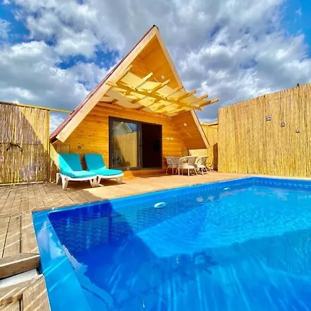 公寓 Wonderful Bungalow With Private Pool, Garden And Bbq In 费特希耶